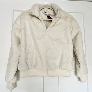 NWT✨ Nike Faux Fur Jacket
